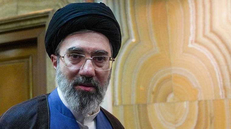 Верховный лидер Ирана призвал мусульманские страны к единству перед лицом внешних угроз