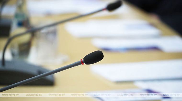 Усилия Беларуси по укреплению безопасности. О чем шла речь на встрече белорусского дипломата в стокгольмском институте