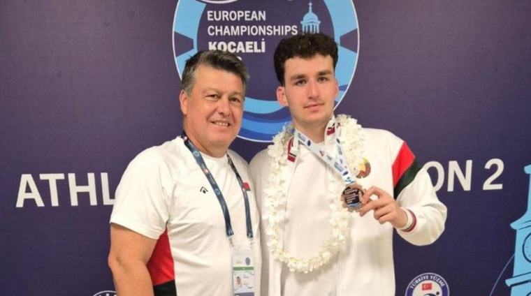 Белорус Коваленок завоевал бронзу чемпионата Европы по параплаванию