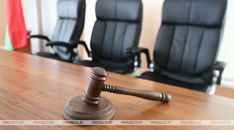 Витебчанина приговорили к 14 годам колонии за покушение на убийство двух человек и угрозу милиционеру
