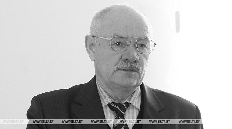 Ушел из жизни белорусский политический и государственный деятель Вадим Попов
