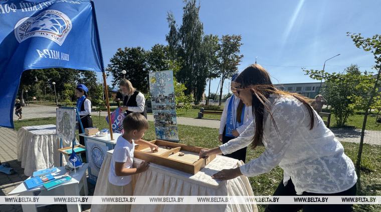 Диалог о важном, интерактивные площадки на любой вкус. Ельск встретил марафон "17 граней единства"