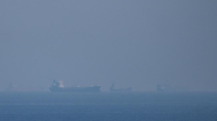 В Ормузском проливе погибли два моряка саудовского супертанкера Sidr