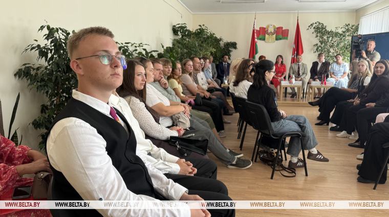 Код народного единства расшифровали в Ельске во время общественно-политического марафона