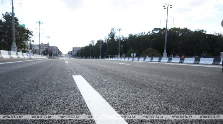 В Минске открыли движение по обновленному мосту через Свислочь